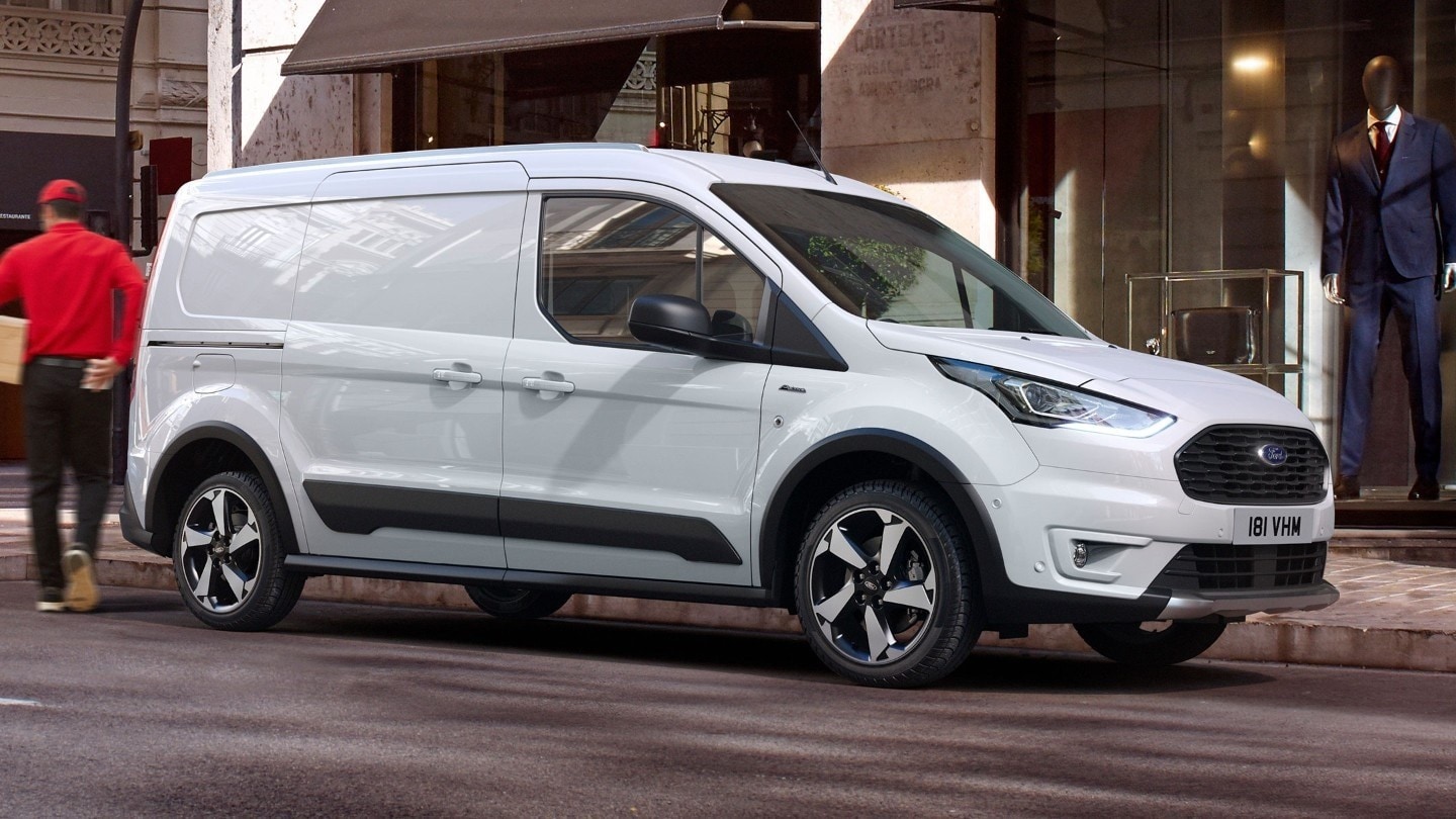 Weisser Ford Lieferwagen