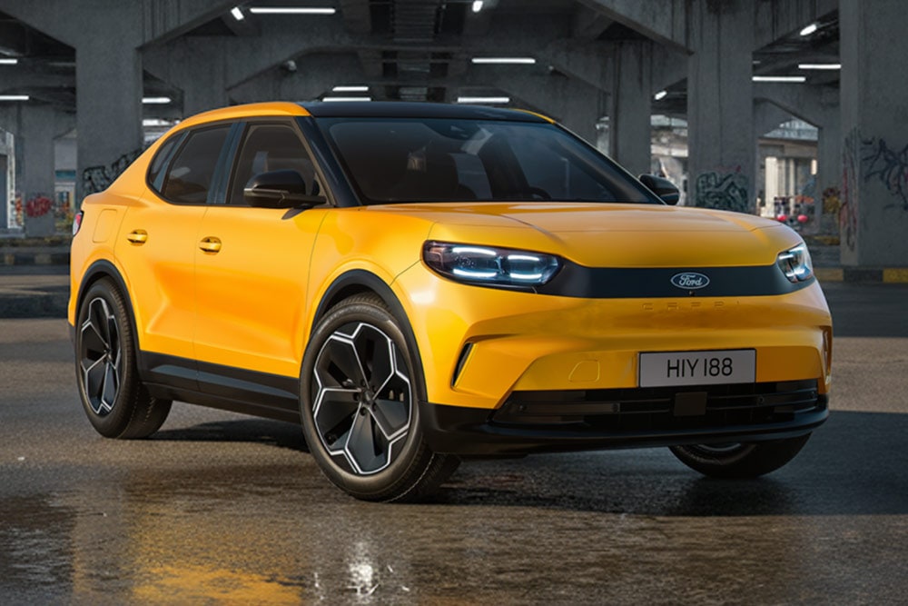 Ford Capri stehend in einer Halle 