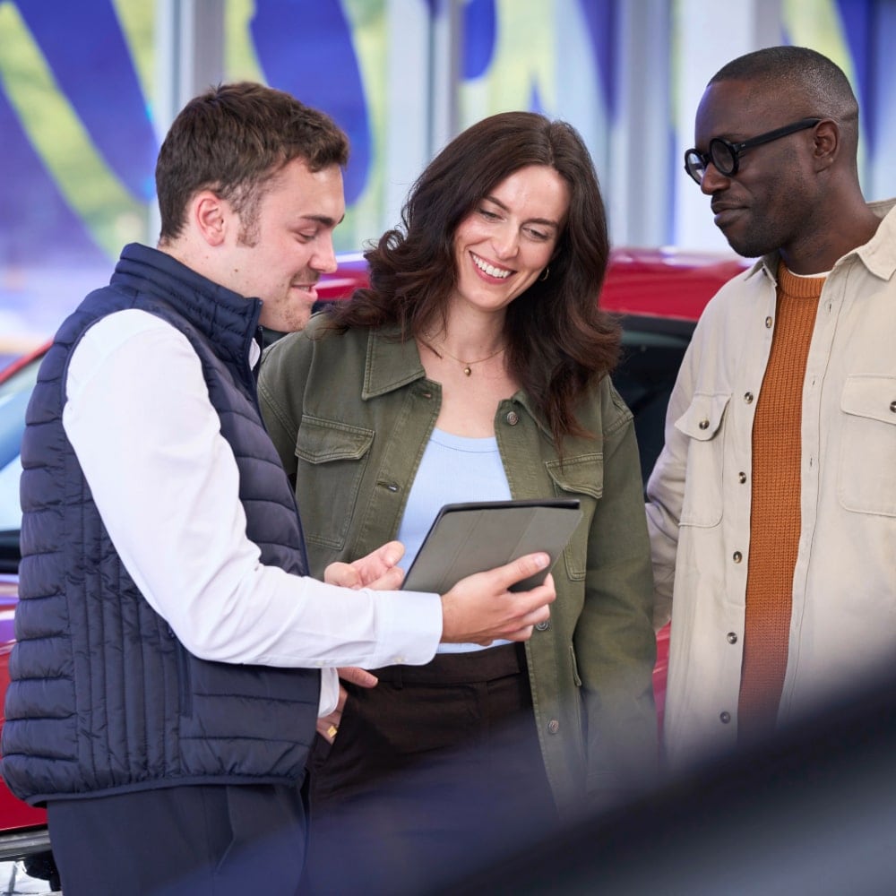 Kundenberater im Gespräch