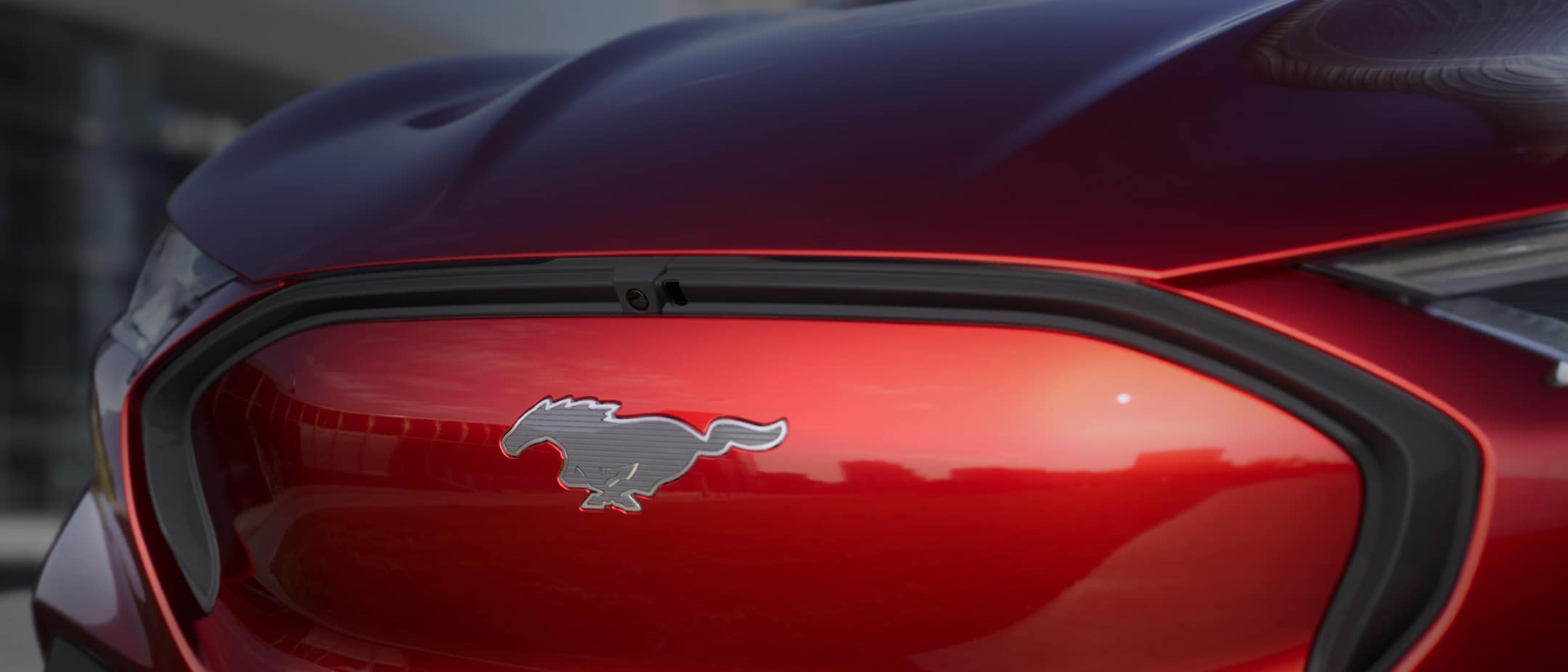 Der Neue Ford Mustang Mach E Vollelektrischer Suv Ford Ch