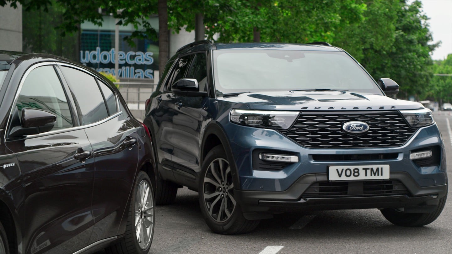 Parken mit dem Ford Explorer Plug-in-hybrid