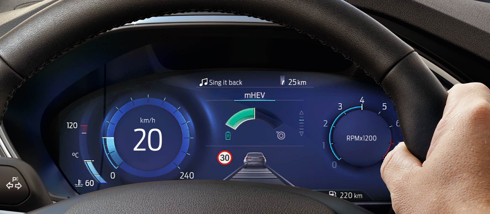 Eine Nahaufnahme des 12,3-Zoll-Kombiinstruments mit Informationsanzeigen im Ford Focus