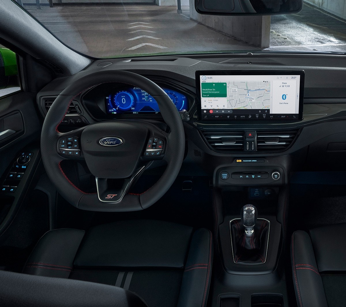 Ford Focus ST Lenkrad mit digitaler Instrumententafel.