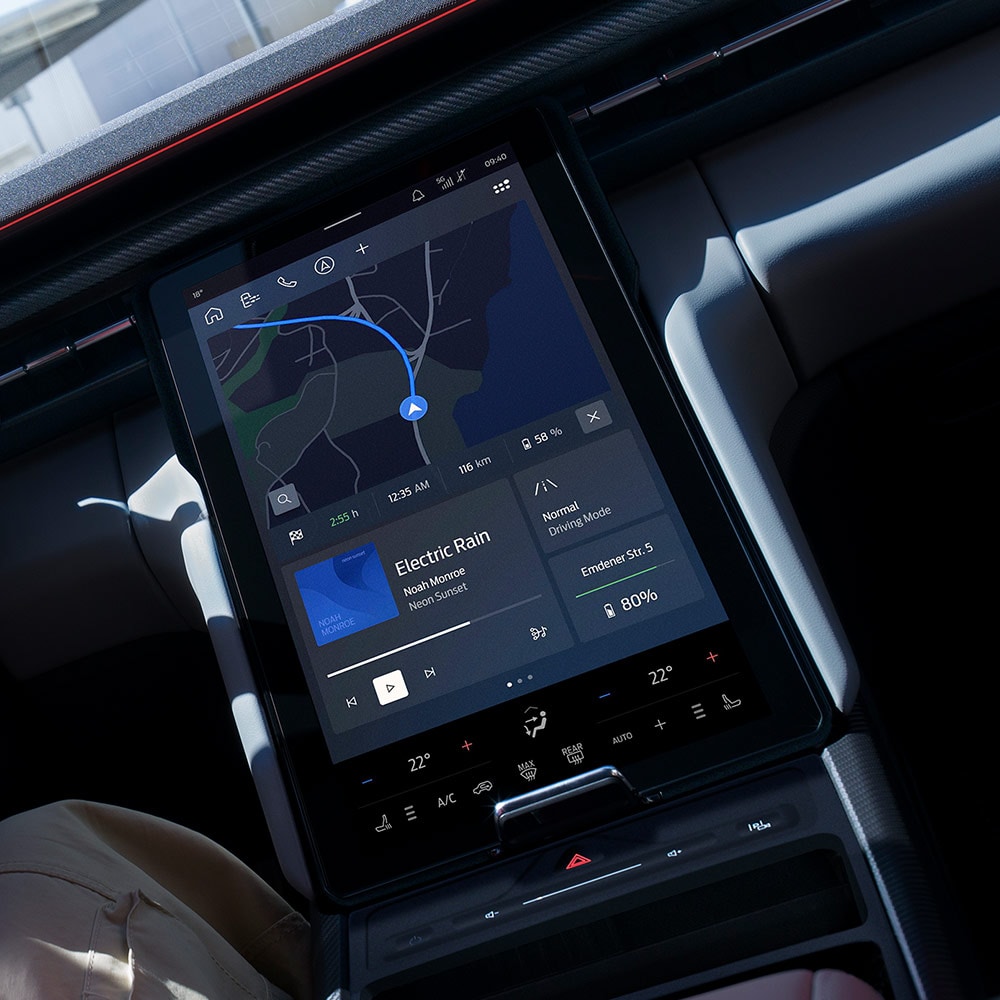 Nahaufnahme eines Ford Capri® Armaturenbretts, das die vernetzten Navigationsfunktionen des Fahrzeugs zeigt.