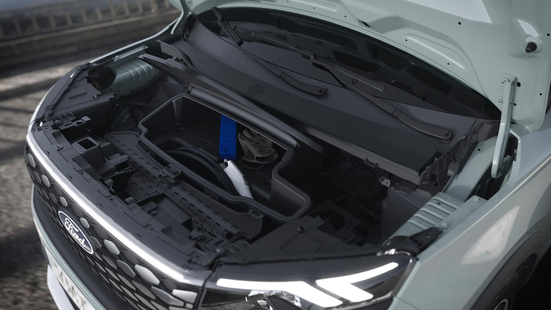 Ford E-Tourneo Courier Active – Front-Kofferraum