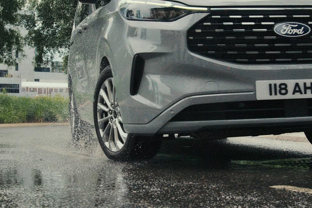 Frontgrill des brandneuen Tourneo Custom