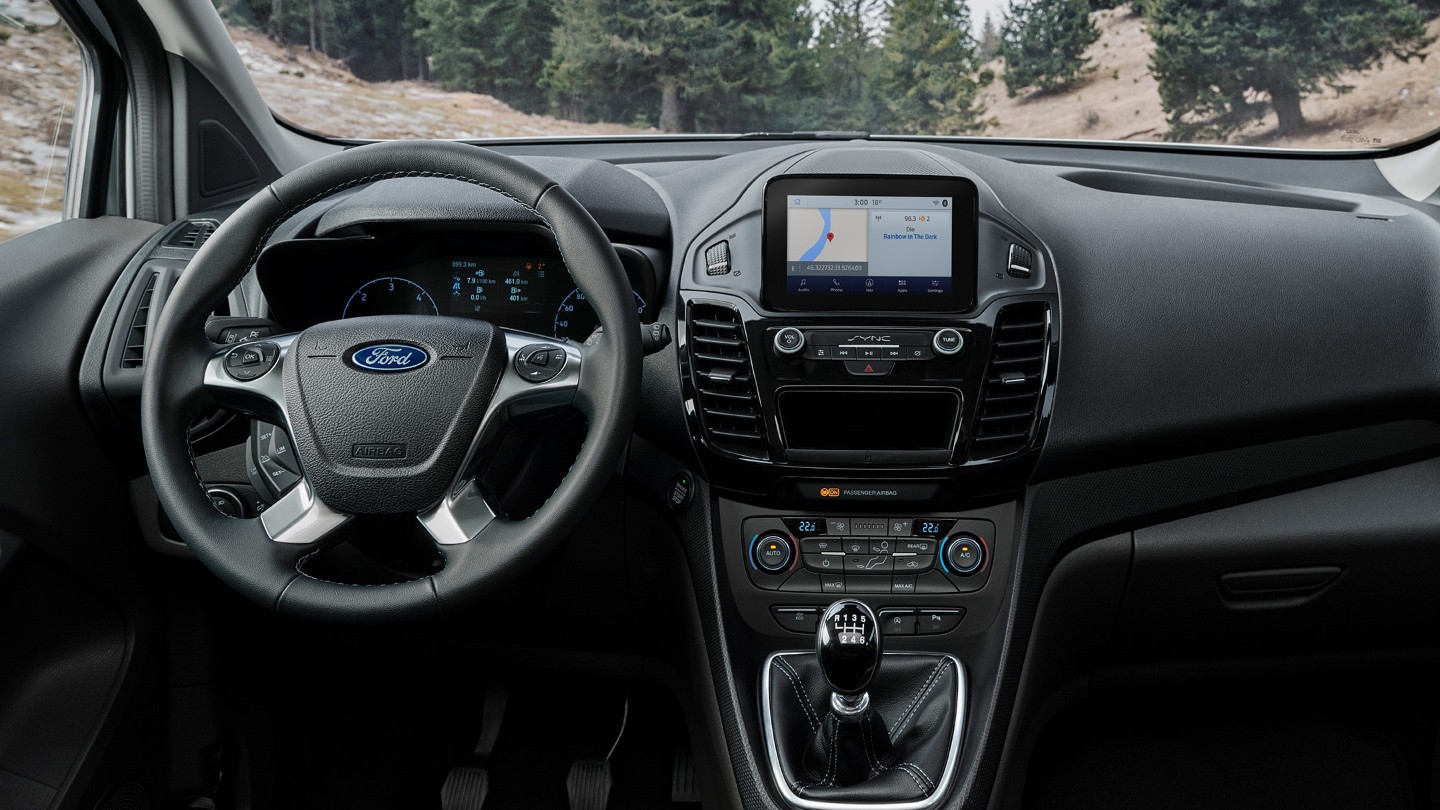 Ford Transit Connect Active Innenraumansicht Lenkrad und Bedienelemente im Detail