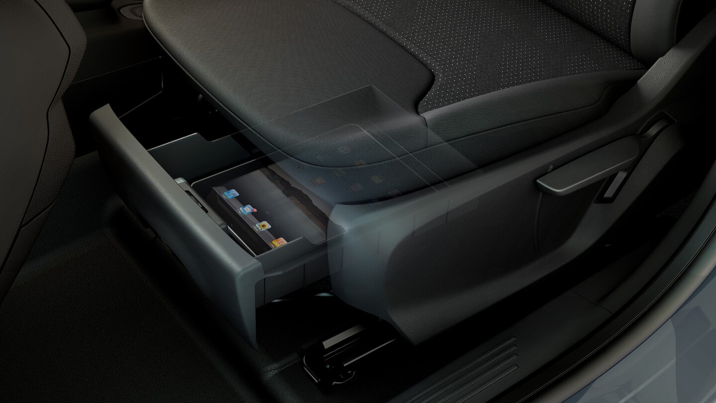 Ford Transit Courier Ausschnitt Innenraum Sitz mit mobilen Anschlüssen im Detail