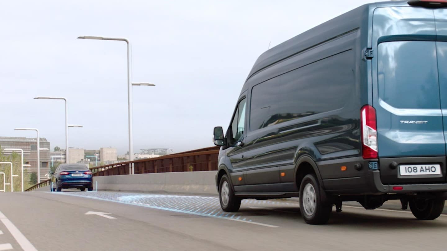 Neuer Ford Transit Van mit adaptivem Temporegler 