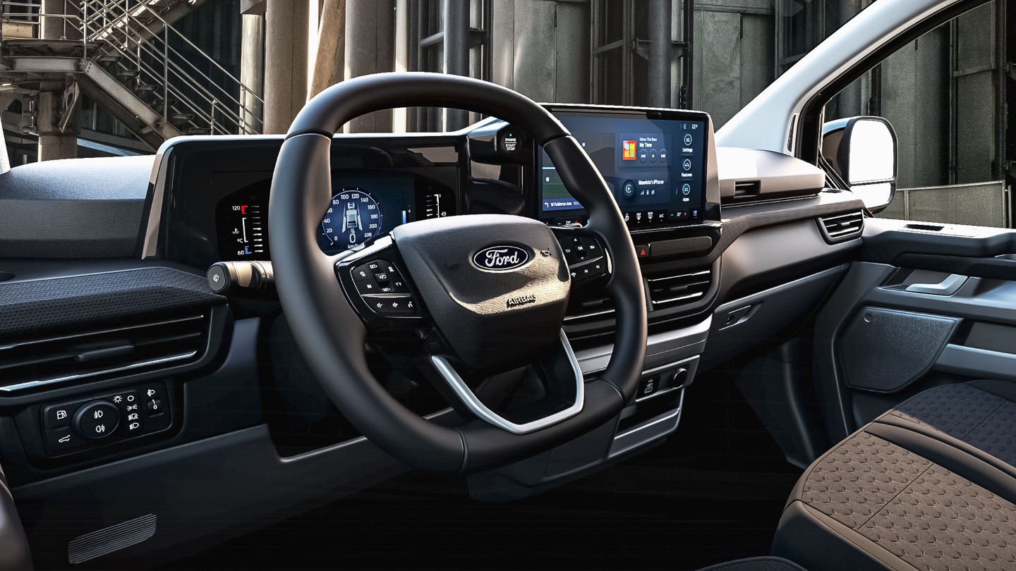 Ford E-Transit Custom Innenansicht des Armaturenbretts