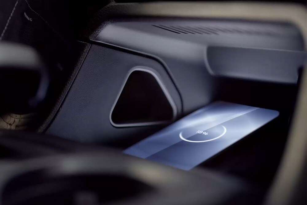 Kabelloses Ladepad im Ford Ranger. 