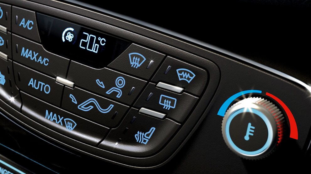 Ford Transit Courier Ausschnitt Innenraum Klimaanlage im Detail